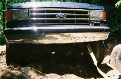 1988 Ford Bronco - I high centered out on that big rock, a little nudge forward and I was on my own again.