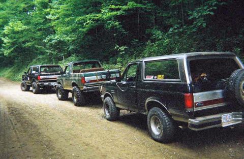 1988 Ford Bronco - The front of the line for the Saturday run.