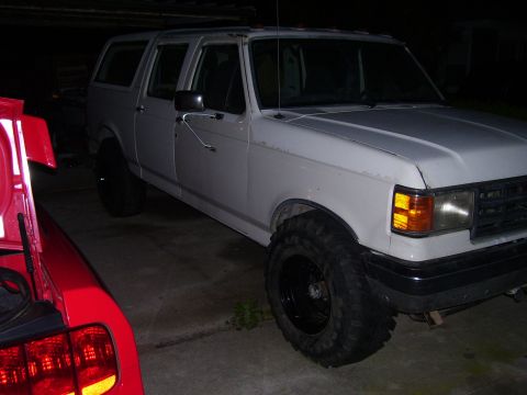 1977 Ford Bronco - 91 magnum mudder