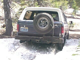 1986 Ford Bronco - more snow