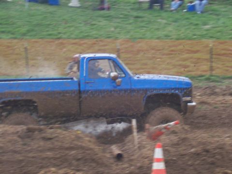 2001 Dodge 1500 “Mud Hawgs”