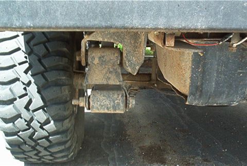 1986 Ford Bronco - The stock shackles really aren't intended to support the wieght of the truck so some modification is necessary as you can see.