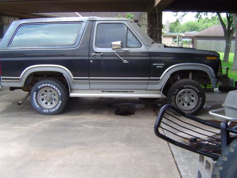 1986 Ford Bronco photo