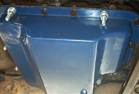 1986 Ford Bronco - Tranny pan installed with 6 studs to mount the skidplate.