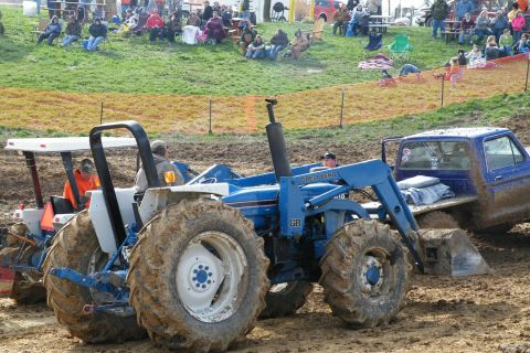 2001 Dodge 1500 “Mud Hawgs”