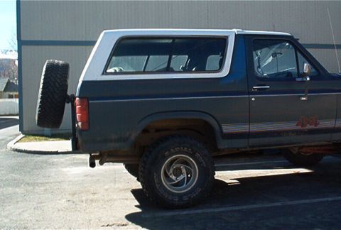 1986 Ford Bronco - Tire attatched