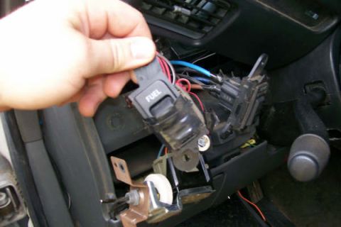 1992 Ford C-350 (Centurion Conversions) - My 'easter egg' fuel tank selector switch. Found hiding behind my gauge cluster in the dash. Was replaced by the rear window switch.