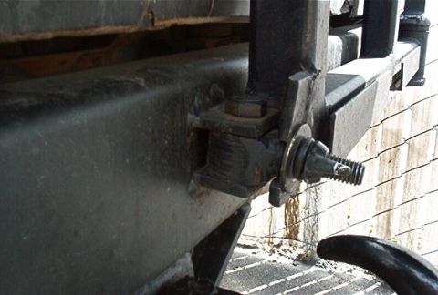 1986 Ford Bronco - latch assy. Pretty simple, but hey it works! :p