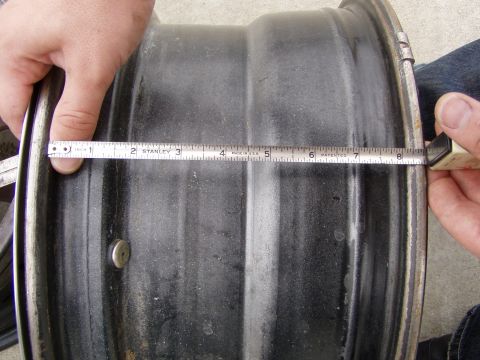 1989 Ford Bronco - Stock 15x8 width measure