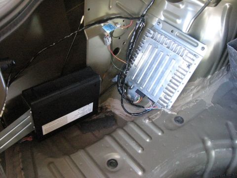 2003 Ford Taurus - MACH RCU installed
