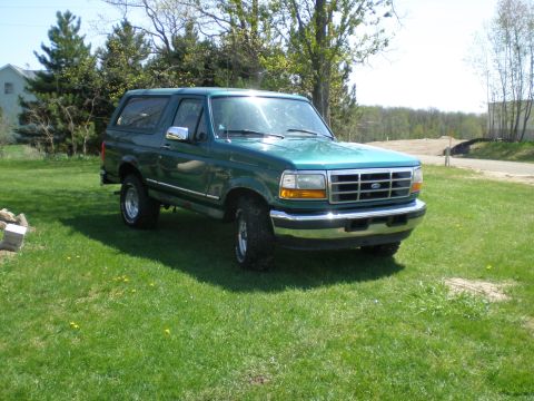 1996 Ford Bronco photo