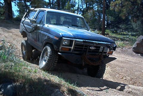 1986 Ford Bronco - This is still my favorite spot for flex photos.