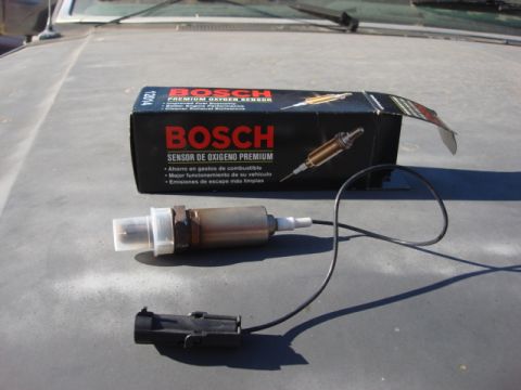 1983 Ford Bronco - here is the new an the old sensor