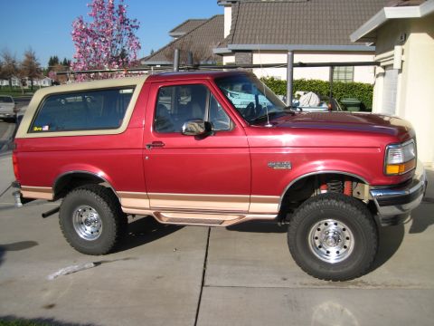1995 Ford Bronco photo