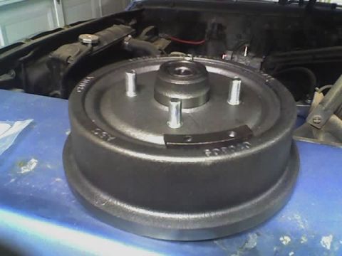 1965 Ford Ranchero - i put on new brake drums & shoes, hubs, and hardware. The drums came from Sunnyslope auto, now called North mountain auto, and the hubs wer…