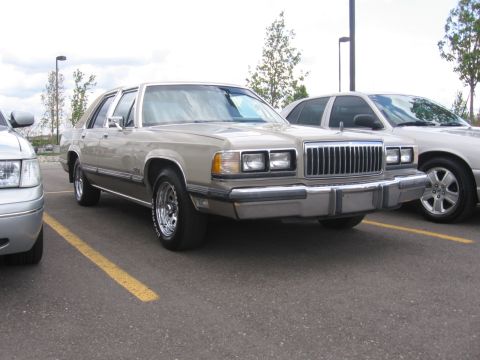1988 Mercury Grand Marquis - 12 & Mound Buffalo Wild Wings 5-17-08