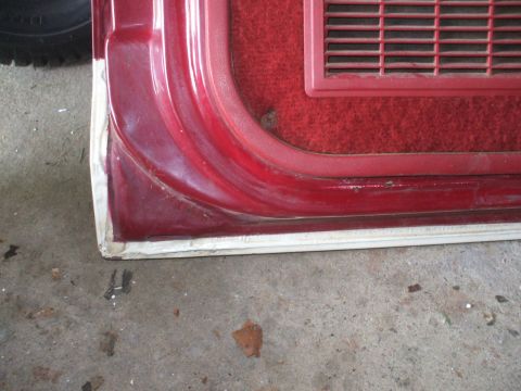 1990 Ford Bronco - Look..! Solid bottom and drain holes..! I never knew those even existed...