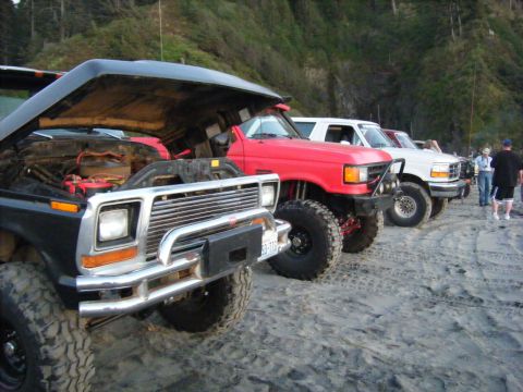 2005 Jeep Wrangler - Friday evening sunset watchers..