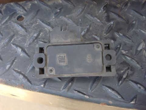 1983 Ford Bronco - i was still on the hunt for my idle miss. i swapped out the MAP sensor this was a fast easy swap