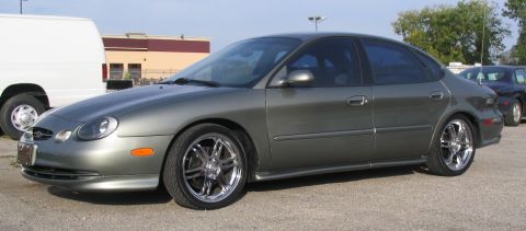 1999 Ford Taurus photo