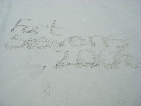 1994 Ford Explorer - Writing in sand reads 'Fort Stevens 2006'.