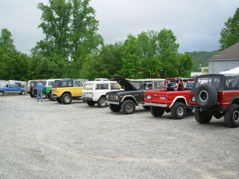 1983 Ford Bronco - There was a fairly good turnout at the Duff's open house, including a PSTD EB (2WD) & a 4-door EB.