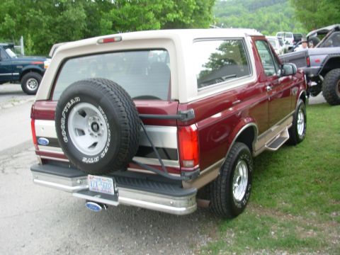 1983 Ford Bronco - Seen at Duff's on Fri before the '08 SuperCelebration in Knoxville.