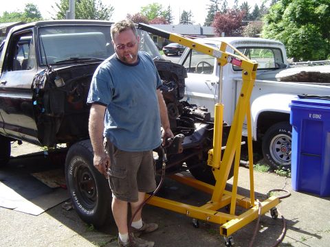 1979 Ford Bronco - Todd breaking out the air tools