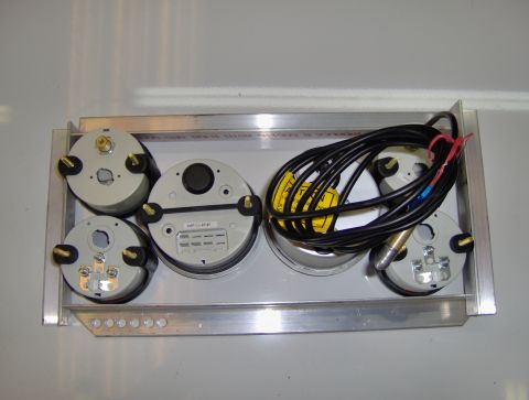 1978 Ford Bronco - determining the smallest area needed for the 6 gauges