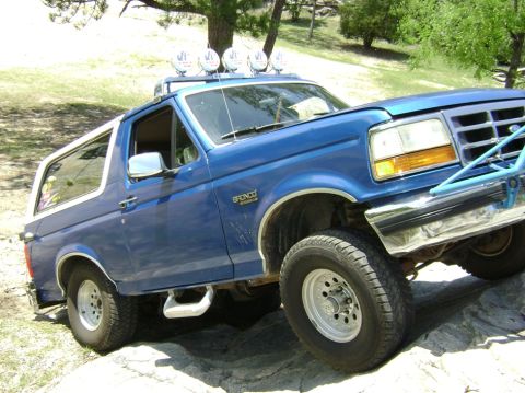 1993 Ford Bronco photo