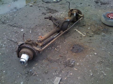 1984 Ford F-250 - 77/79 King pin Dana 60
