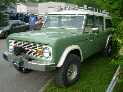 1975 Ford Bronco - No one knew this 4-door was going to show up, so it got a LOT of attention.