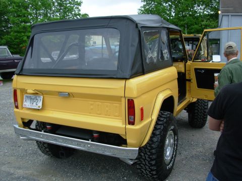 1975 Ford Bronco - A funky color, but the cleanest paint job at the show.