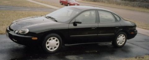 1997 Ford Taurus photo