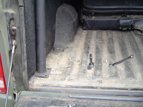 1978 Ford Bronco - When i got this truck the rear cage mounts were not all bolted in as there were body supports in the way..we are gonna fix this.