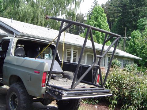 1978 Ford Bronco - The only way it comes out of this rig is to flip it backwards