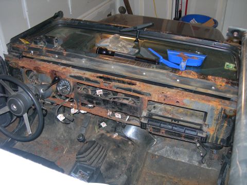1991 Jeep Wrangler - Tearing the dash down, top view.