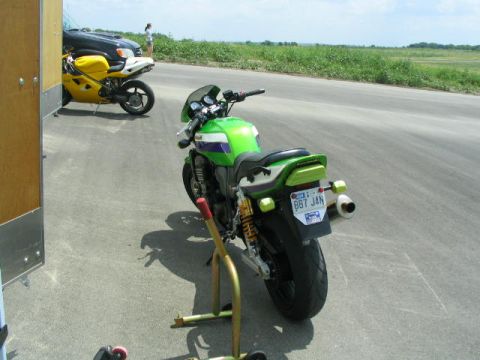 1981 Kawasaki Bayou - track rex 3