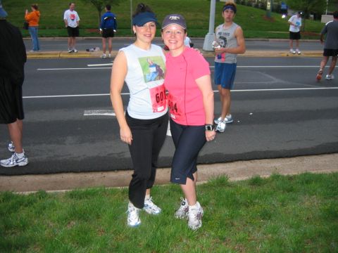 1985 Ford LTD Crown Victoria - Participants in the Charlotte Half Marathon 2008 pose for a photo before the race begins.