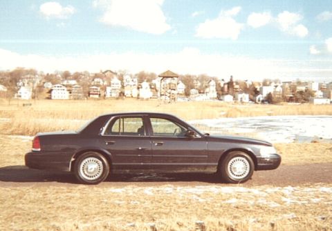1999 Ford Crown Victoria - tower