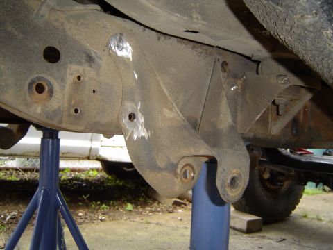 1979 Ford Bronco - Rivets ground off