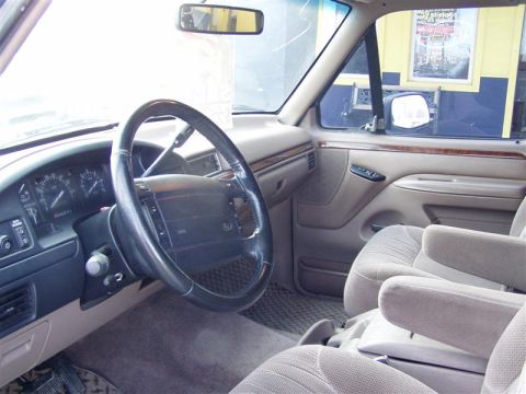 1996 Ford Bronco photo