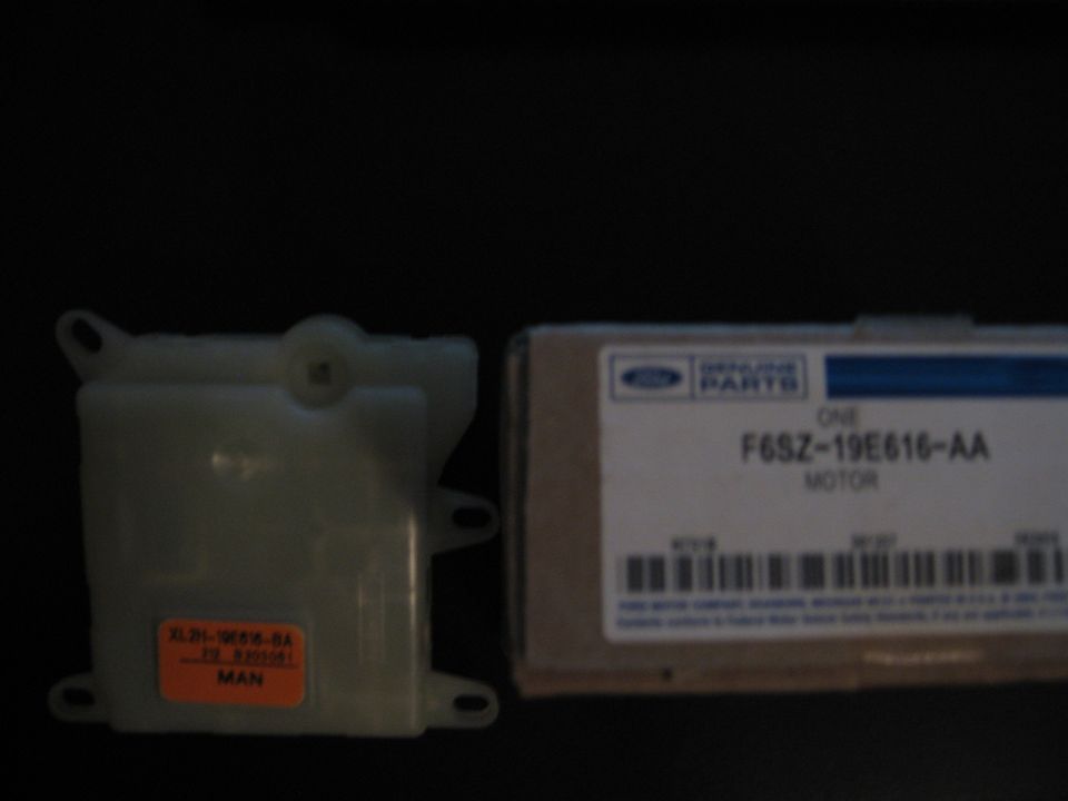 HVAC blend door actuator and its Ford packaging with part number F6SZ-19E616-AA