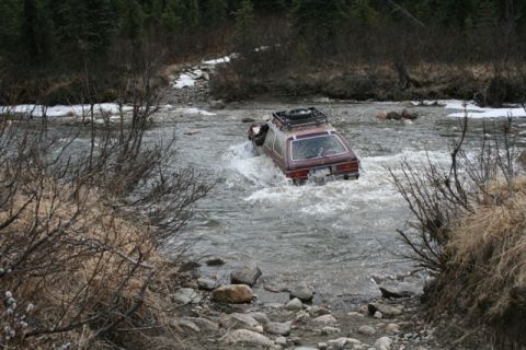 1990 Chevrolet Suburban - the turdle in the water
