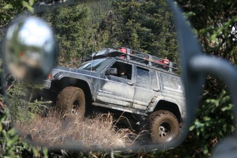 1990 Chevrolet Suburban - cool mirror shot