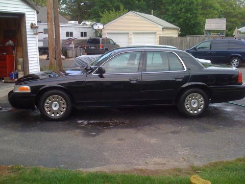 2003 Ford Crown Victoria