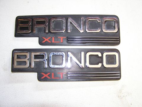 1989 Ford Bronco - '92-'96 Ford Bronco XLT emblems, Flash