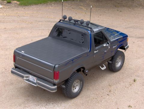 1987 Ford Bronco - skyler soft top