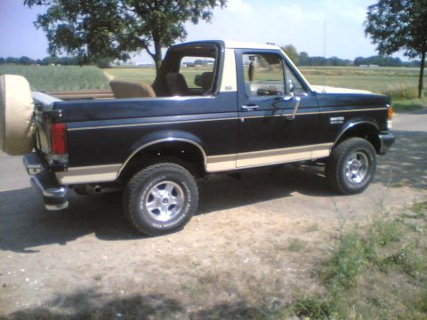 1988 Ford Bronco photo