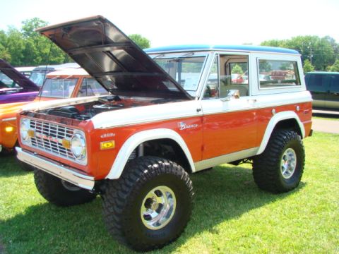 1994 Ford Bronco - This classic Ford Bronco, likely from the late 1970s, is displayed with its hood up.